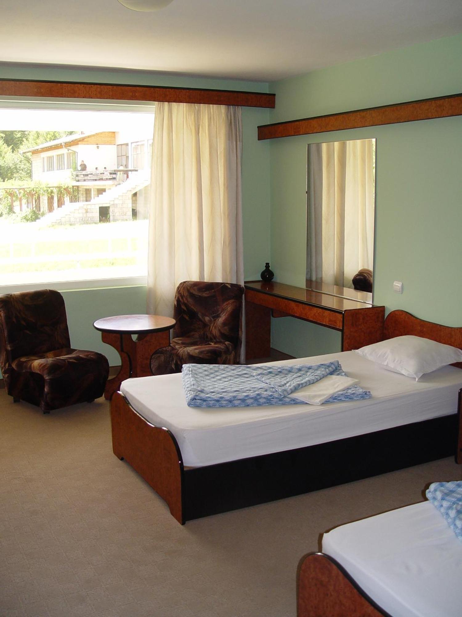 Family Hotel Gabrovo Ngoại thất bức ảnh