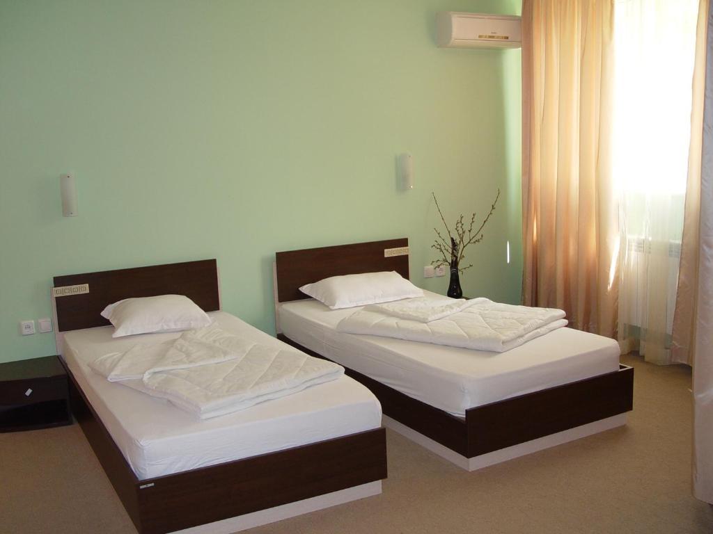 Family Hotel Gabrovo Ngoại thất bức ảnh